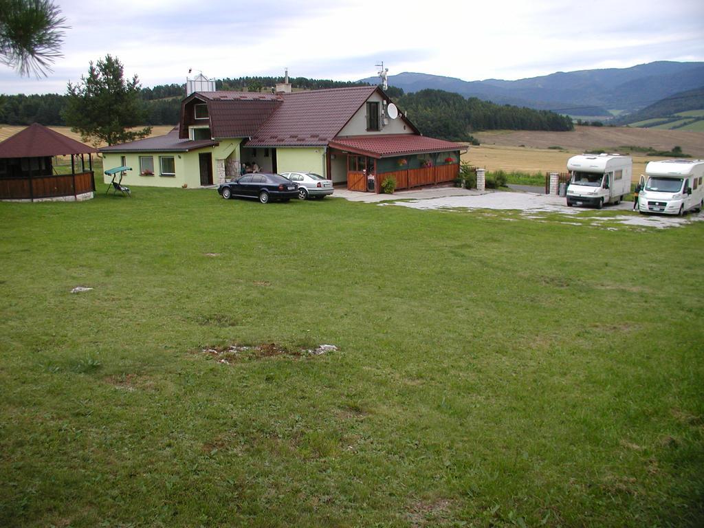 Penzion Drevenik Hotel สปิซเค ปอดราดิเย ภายนอก รูปภาพ